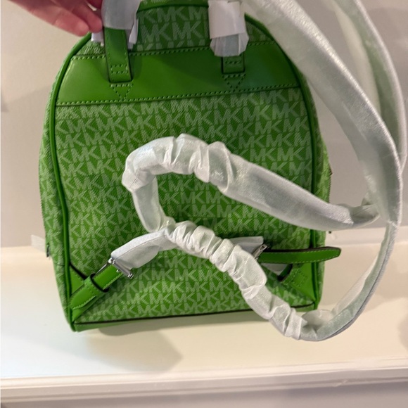 MICHAEL KORS Rhea Medium Signature Logo Backpack - Picture 2 of 7